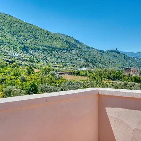 Il Belvedere Romantic Vesuvius View Terrace * Angri